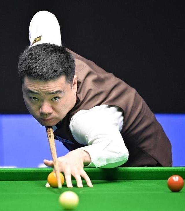 职业足球运 职业足球运