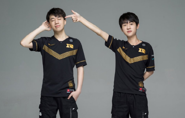 们与俱乐部 们与俱乐部